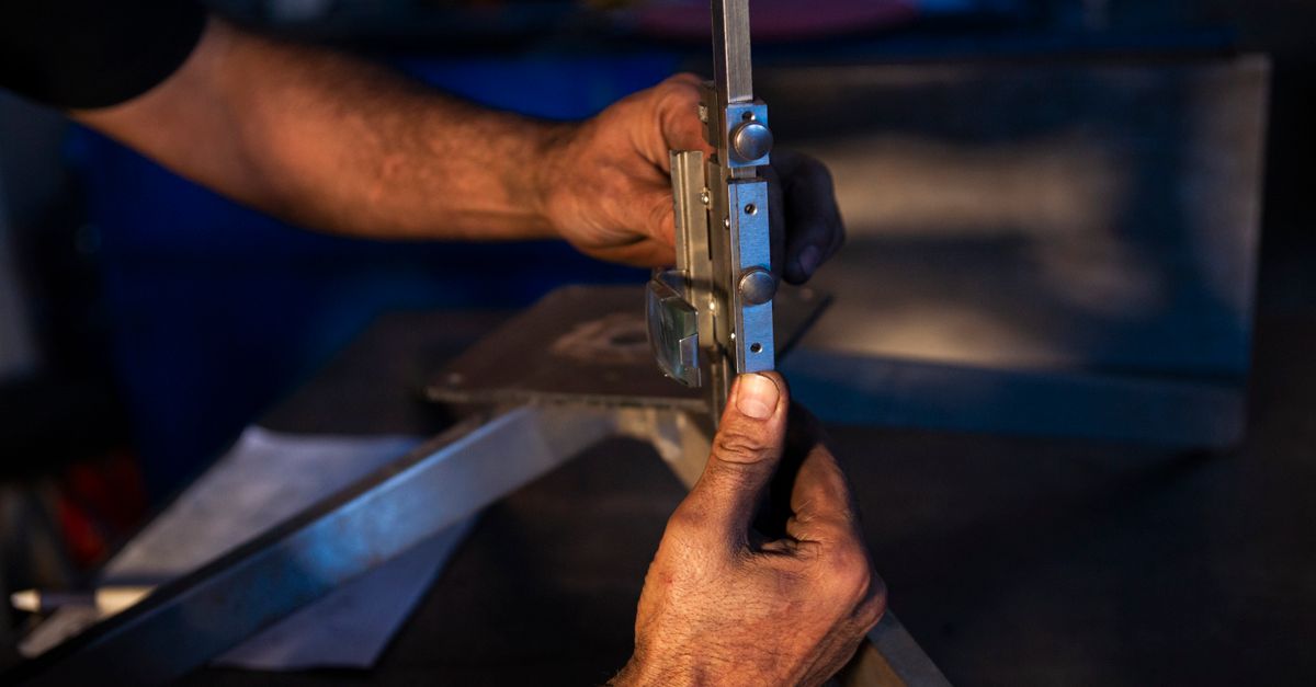 Factors Influencing Cutting Speed in Fabrication