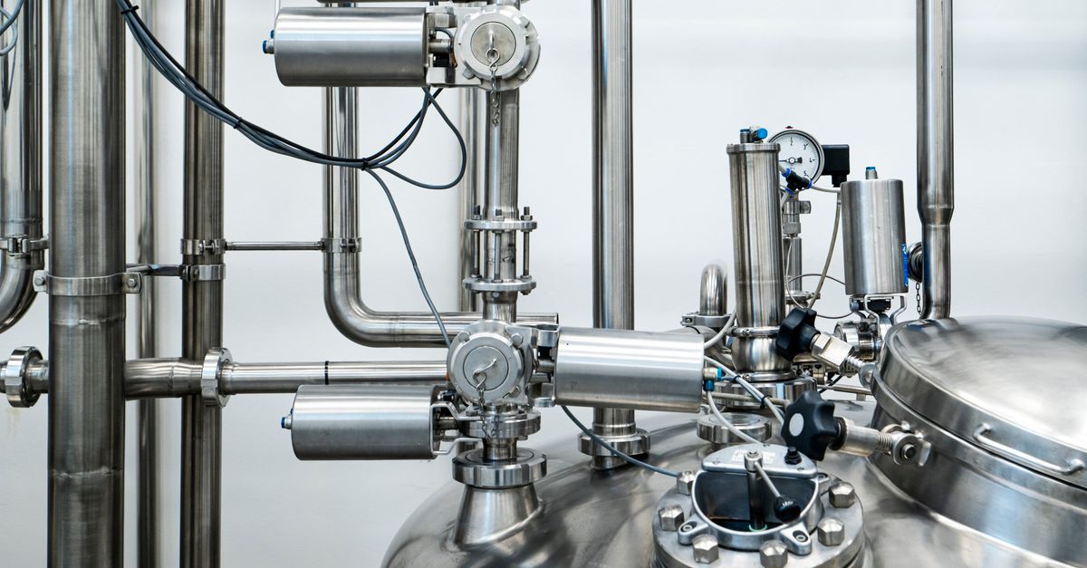 Selecting the Right Machining Process for Custom Metal Parts